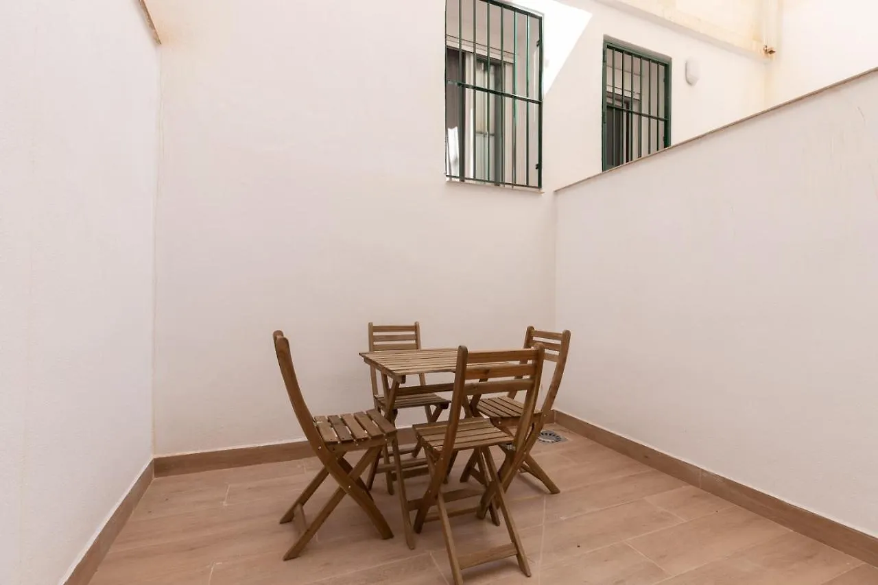 Fun Building Apartments By Homeabout Málaga 0*,  Espanha