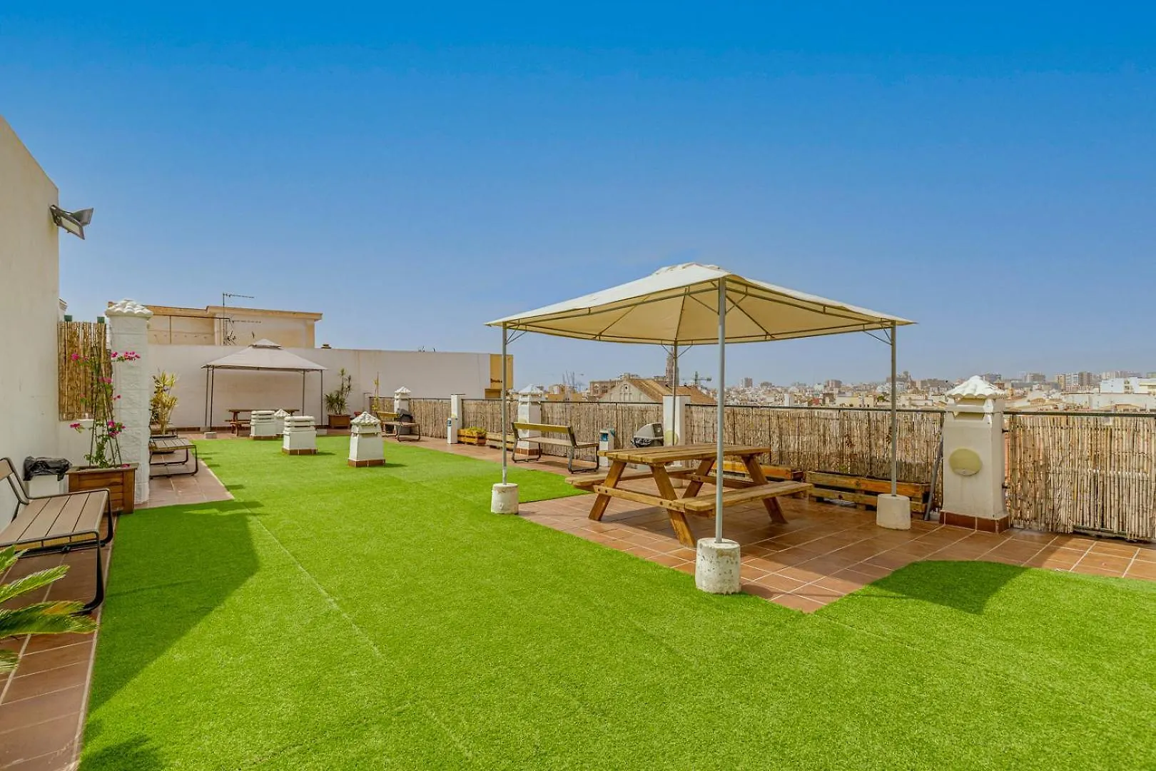 Fun Building Apartments By Homeabout Málaga 0*,  Espanha